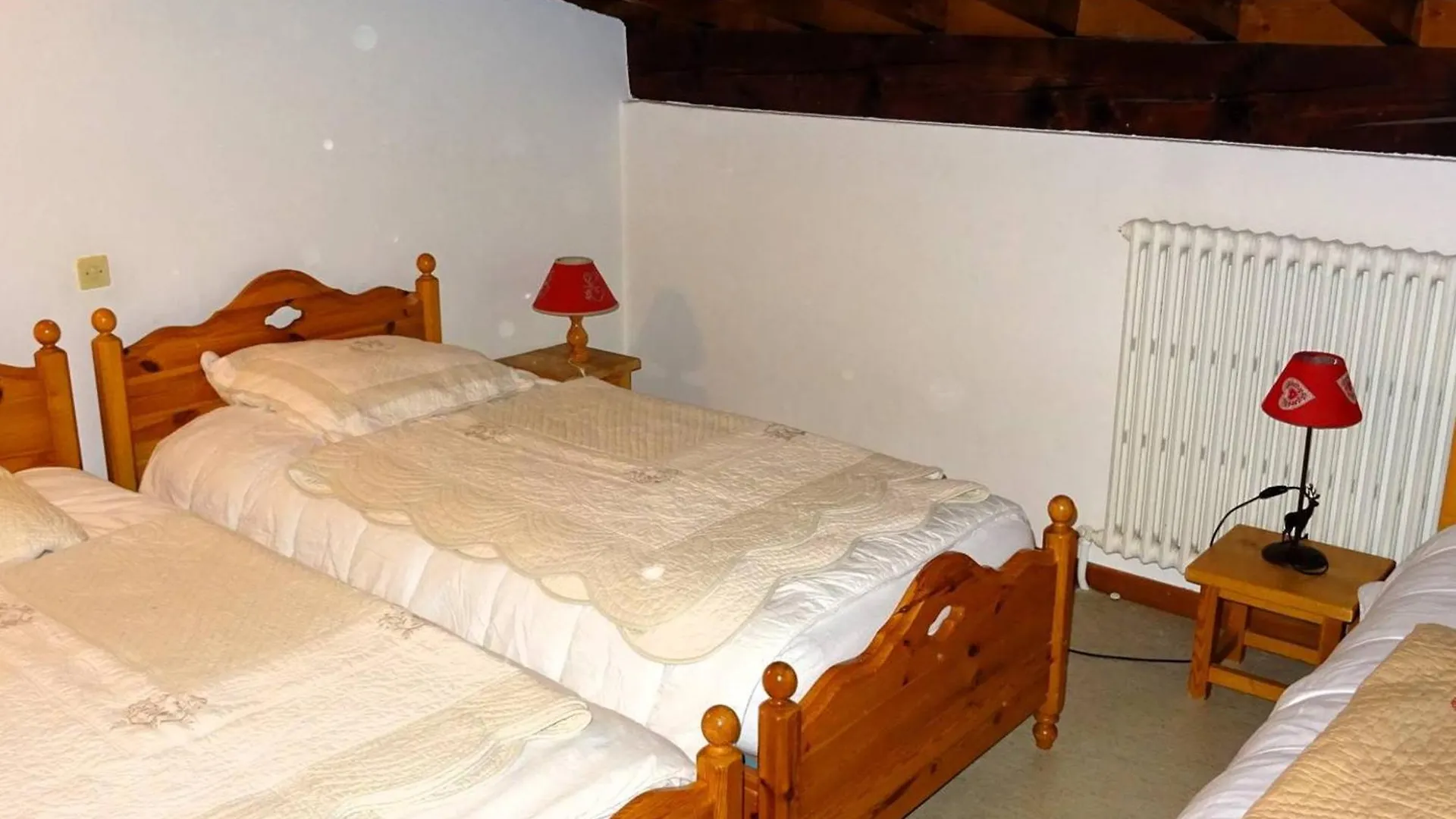 Apartment Les Gets : Appartement 8 Pers. - 3 Chambres - Proche Centre Et Remontees Mecaniques - Fr-1-802-88