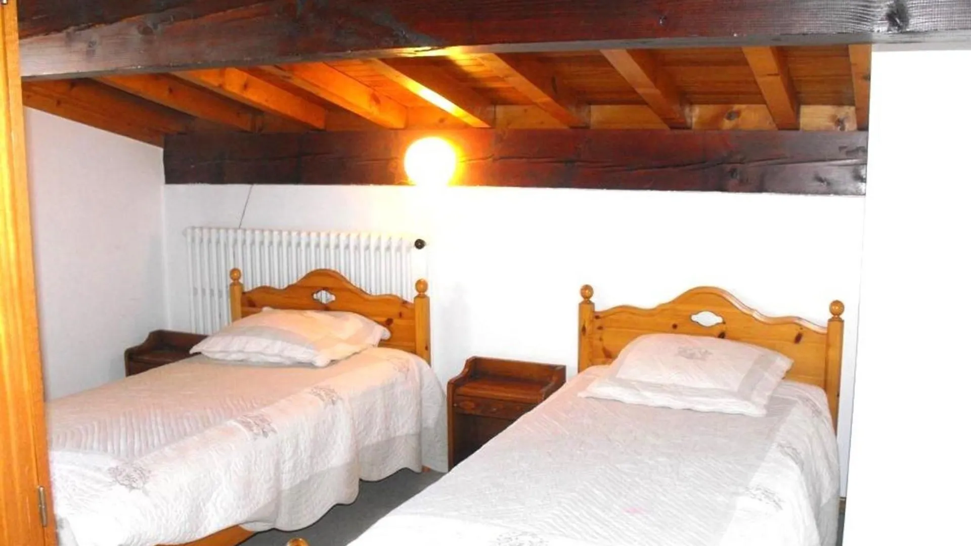 Apartment Les Gets : Appartement 8 Pers. - 3 Chambres - Proche Centre Et Remontees Mecaniques - Fr-1-802-88 France